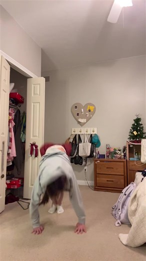 ignore my ugly backhandspring i thought i was gonna kick my closet door ☹️☹️ #idek #cheerleading #backhandspring #makethisviral #fypシ゚viral