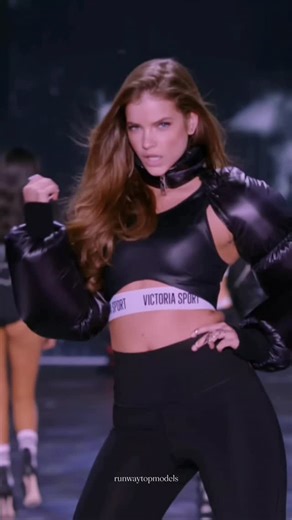 runwaytopmodels on Instagram: "Barbara Palvin for Victoria's Secret 2018 . . . #barbarapalvin #supermodel #runway #victoriassecret"