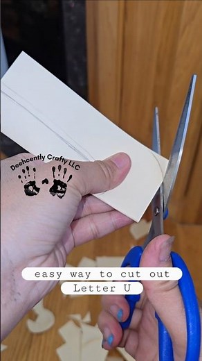 U for Unstoppable 🔥 easy way to cut out Letter U #deehcentlycrafty #paper #cutout #handmade #letter
