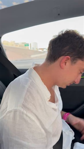 Successful late night grub run. @TomScibelli