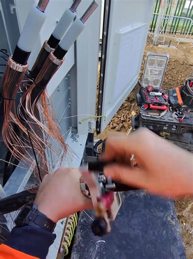 The ultra smooth and very easy to use semicon stripping tool! The Ripley tools. #fypシ #comment #share #tips #electrician #education #electrical #longervideos | Electrical Engineer