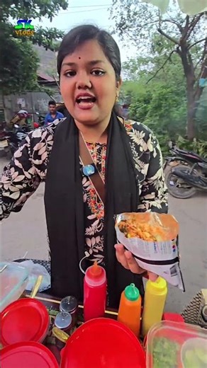 রাস্তার ধারে টাটকা চিপস মাখা -একবার খেলেই মজা / street food making Chip mix #food #streetfood