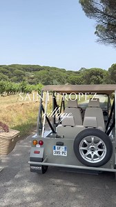 🌿 Prenez place à bord d'une Mini Moke électrique pour une visite inoubliable dans le village en profitant pleinement du charme tropézien ! 🚗⚡🍀 Cette balade éco-responsable est une invitation à découvrir ou redécouvrir Saint-Tropez sous un nouvel angle. 💚 - 🌿 Take a seat aboard an electric Mini Moke for an unforgettable tour of the village, taking full advantage of the Tropezian charm! 🚗⚡🍀 This eco-responsible stroll is an invitation to discover or rediscover Saint-Tropez from a new angle.
