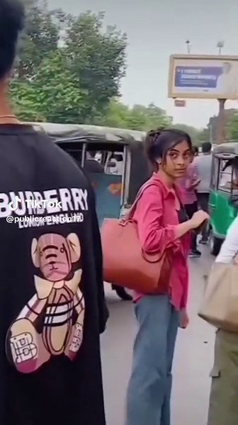 Public Reactions to Unexpected Situations