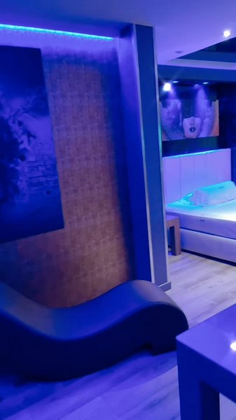 Luxurious Zouk Hotel Pool, Jacuzzi, and Sauna Experience