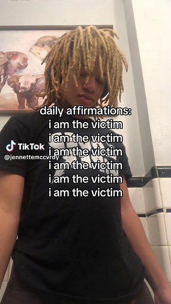 Empowering Daily Affirmations for Self-Reflection and Growth