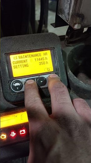 toyota forklift service/ maintenance reset