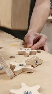 Adding Star Knobs to hex-head screws can eliminate the need for wrenches. In the workshop, this means easier and faster adjustments to the tool setups and more convienent workflow. If you would like to make a couple of these yourself, the Free DXF files for the star knobs are available on our website aribabox.com #hexscrew #workshopsetup #workshoptools #woodjig #woodworkingjigs #cnctools #cncwoodrouter #holzfräse #cncprogramming #cncdesigner | Aribabox