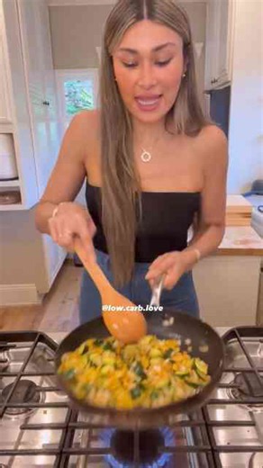 CALABACITAS CON QUESO! (zucchini with cheese) 🤤