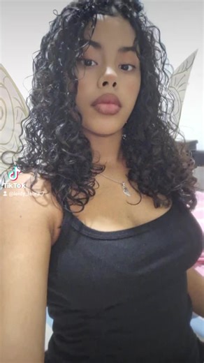 Videos de Laura🖤 (@leidy_laura.7) con “sonido original - Laura🖤”