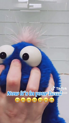 Lamb Chop's Play-Along Puppetry Nostalgia from 90s TV