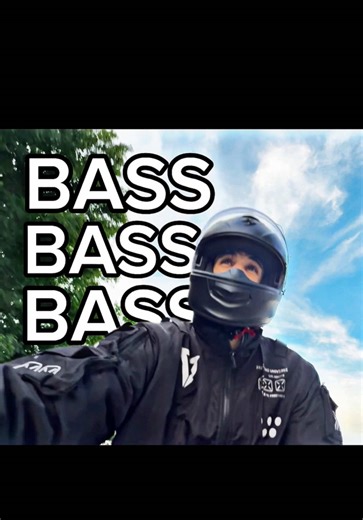 Ich liebe Bass😭😭❤️ #lucadantespadafora #kindheit #bassbassbass #bass #techno