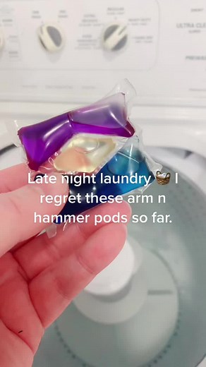 #latenightcleaning #laundry #asmr #asmrsounds #PlutoTVIsFree Please let me know if you like these pods. 💛