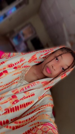 Vidéos de 🎀𝐏𝐚𝐩𝐚𝐲e➬𝐒𝐮𝐜𝐫𝐞𝐞🎀 (@_papaye_sucre_) avec son original - Marie keren🫦🫦