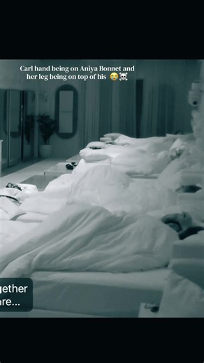 I was watching yesterday’s episode again and my eye caught this. Aniya and Carl basically sleeping inside each other’s skin 😭🤭 #loveislandseason8 #loveislandusa #aniyaloveisland #carniya #carlloveisland