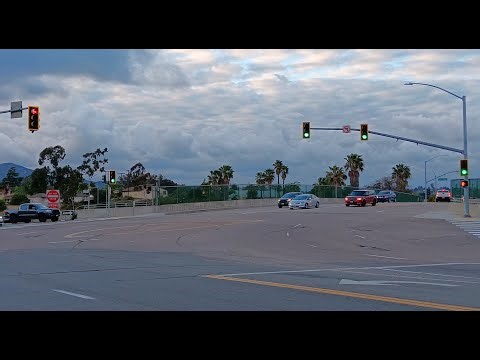 Caltrans Traffic Lights At Curvy Intersection In La Mesa (Severin Dr & I-8 East)