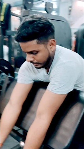 💪 Pumping iron and chasing dreams!#fitness#gym#bodytransformation#motivation.