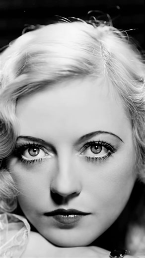 Marion Davies (1897–1961) lived a life of extreme luxury as the mistress and lifelong partner of publishing tycoon William Randolph Hearst from roughly 1918 until his death in 1951. Hearst used his immense fortune to promote her film career,, making her one of the highest-paid actresses of her time. They reigned together at the opulent Hearst Castle (San Simeon) and their lavish Santa Monica beach house, hosting Hollywood’s elite. #mariondavies #hearstcastle #hearst #charliechaplin #oldhollywood