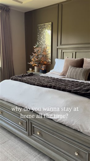 Courtney Kerr | staying home > going out✨✨✨ | Instagram