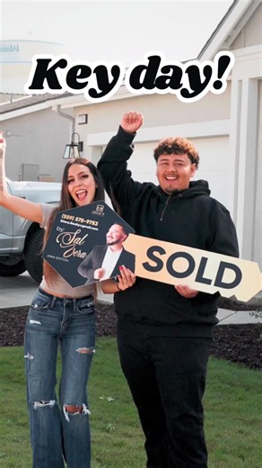 CONGRATULATIONS to my buyer and his family on securing their brand new 1,956 sqft home! 🏡🔥 We secured $15,000 in closing costs PLUS a rate buydown to keep those monthly payments lower 💰📉 That’s what strategy and strong representation looks like. Excited for all the memories you’re about to create in your new home 🙏 If you’re thinking about buying or selling, let’s make a game plan. I won’t stop until your ultimate real estate goals are met. S/O to @TheChunkyCameraGuy for the amazing visuals