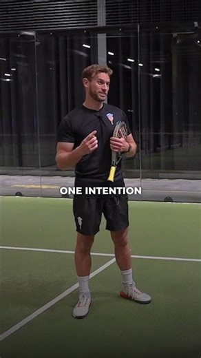 🎾🔨 Mastering Padel Smashes: The Key Difference from Tennis! #PadelTennis #PadelTips