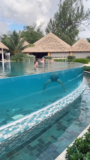 Reunited at last #fyp #foryoupage #Welcome2021 #barbados #comedy #headless #pool