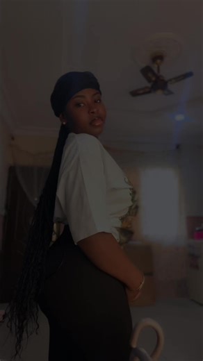 Happy Sunday Vibes with Stylish Attire