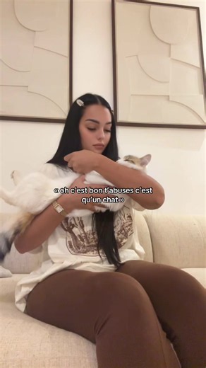Mon premier bébé : pourquoi je traite mon chat comme mon enfant