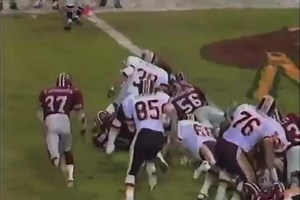 Flashback, November 1984: Monday Night Football with the #Falcons in town at RFK Stadium, and - after a failed John Riggins run on third down, QB Joe Theismann astutely audibles out of the play sent in from Coach Joe Gibbs on fourth and goal. The #Redskins win 27-14 to improve to 6-4. Frank Gifford, Don Meredith and O.J. Simpson on the call for ABC. #HTTR | SuperSkin