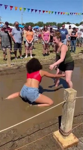 Girls fight in mud in a tournament | girls mud wrestling #girls #funny #mudwrestling #wrestling