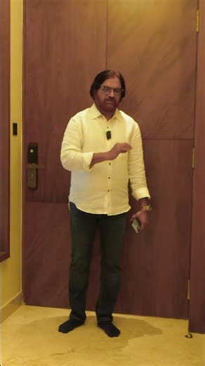 Foyer in Luxury House ECR