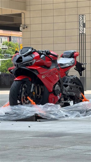 Voge RR500S Unboxing 🔥 | First Look + Stunning 4K Walkaround #vogerr500s #vogerr500sunboxing #rr500s