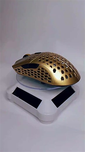 Finalmouse Starlight Pro Tenz Gold Review