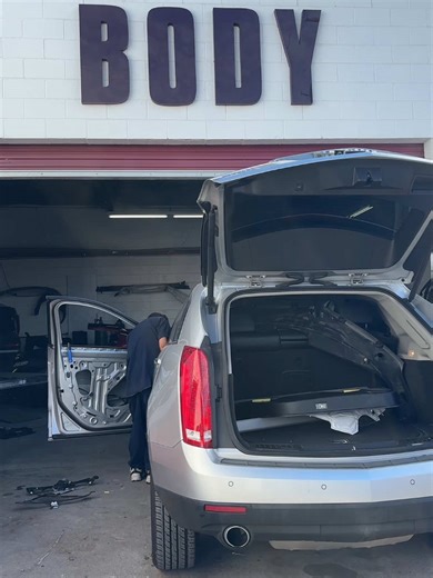 Cadillac SRX: Expert Collision Repair Insights