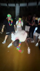 Matrix Le Quedó Pequeño A Éstos Bailarines 😂🕺😵‍💫😂 #baile #matrix #humor #pasos #amigos #reelsviralシ | El Dayron Fans