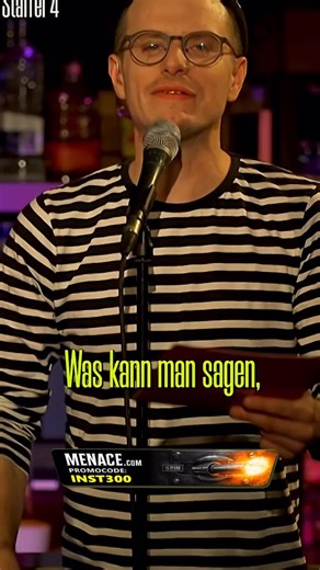 Deutscher Humor.Menace on Instagram: "Die deutsche Stand-up-Comedy hat im Laufe der Zeit einen deutlichen Wandel durchlebt und sich zu einem wichtigen Teil der zeitgenössischen Unterhaltung entwickelt. Während früher vor allem klassisches Kabarett dominierte – geprägt von politischer Satire, gesellschaftlicher Analyse und einer eher distanzierten Bühnenpräsenz – zeigt sich heute ein ganz anderes Bild. Mit dem Beginn der 1990er-Jahre und verstärkt in den 2000ern traten Comedians auf, die ihre eig