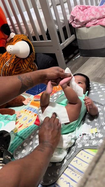 How to Change a Baby Diaper: Simple Step-by-Step Guide