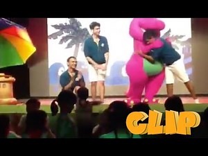 Barney sings his favourite song 'I Love You' at Puteri Harbour 💜💚💛 | CLIP | SUBSCRIBE
