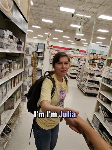 Extrovert vs Introvert 🫶🏼#extrovert #public #introvert #pov #freewill #girl