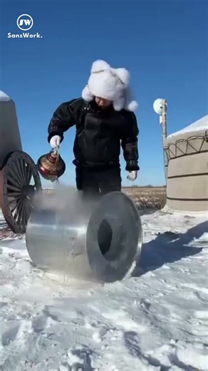 This is How the Eskimos Created a Natural Refrigerator! #shorts