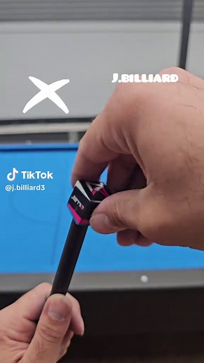 How to Properly Chalk Your Pool Cue