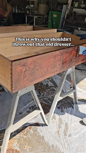 2025 marks 100 years since Art Deco burst onto the world stage at the 1925 Exposition Internationale des Arts Décoratifs et Industriels Modernes in Paris. It was the birth of a bold new style that embraced luxury with waterfall edges, exotic veneers, gleaming finishes, and materials like brass, chrome, and early plastics such as Bakelite. Products linked in comments In the Roaring 20s, Art Deco furniture reflected the optimism of the time. Pieces like this dresser, with its bookmatched veneer an