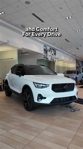 2026 Volvo XC40 Walkaround: Safety, Technology, and Space That Actually Flexes