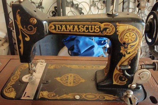 Who Made Damascus Sewing Machines? (History and How-To Date)