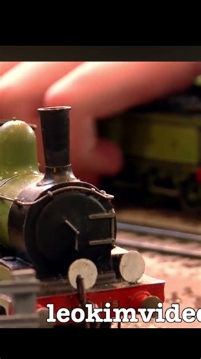 Hand of GOD #train