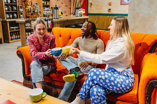 Experience the iconic Friends show come to life at Pacific Place! Refresh your memories of the show and make some new ones with us! Join us for a one-of-a-kind experience you won't forget! 📺 Original Props & Photo Ops ⛲ Interactive Set Recreations 📸 Retail Store & Central Perk *Get your tickets by visiting https://bit.ly/3KOyl2H 🎥: Equal Motion | Pacific Place Seattle