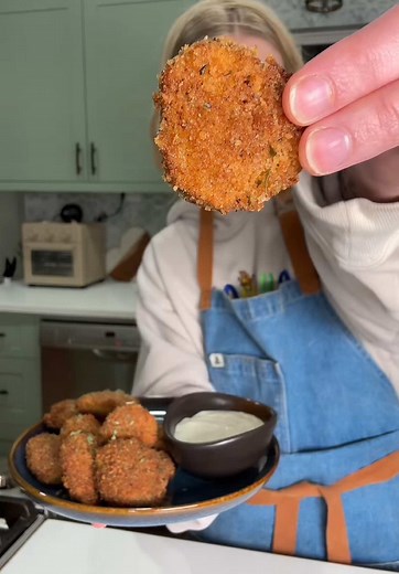 Fried Pickles Recipe for Super Bowl Snacks