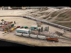 Great Train Story HO layout - Empire Builder chase
