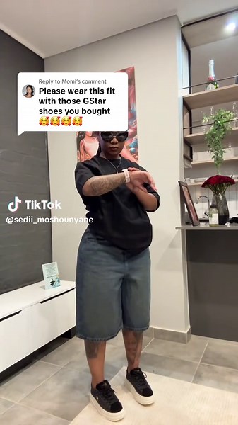 Ultimate Y2K Haul: Sedii Moshounyane's R18,000 Shoe Collection and More!