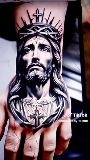 Creative Tattoo Ideas for Men's Hands